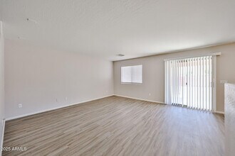 8605 W Jocelyn Terrace in Tolleson, AZ - Building Photo - Building Photo