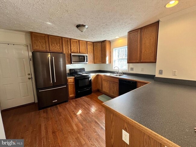 property at 46843 Planters Ct