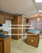 377 Satterwhite Point Ln in Henderson, NC - Building Photo - Building Photo