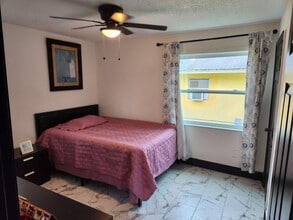 424 N 21st St in Fort Pierce, FL - Building Photo - Building Photo