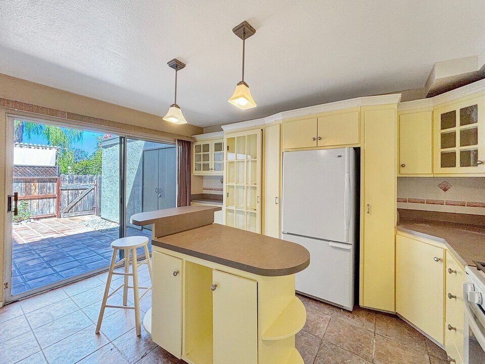 10847 Macouba Pl in San Diego, CA - Building Photo