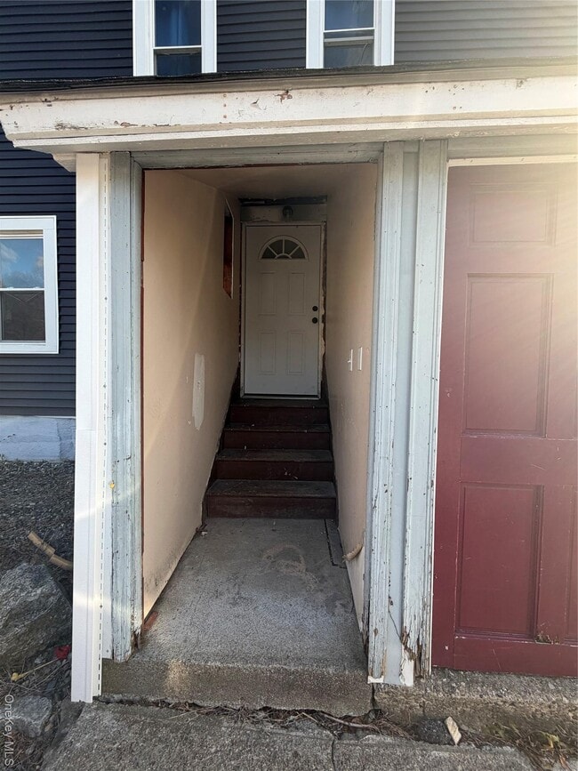 80 Old Glenham Rd in Fishkill, NY - Building Photo - Building Photo