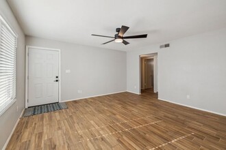 1540 E El Parque Dr in Tempe, AZ - Foto de edificio - Building Photo