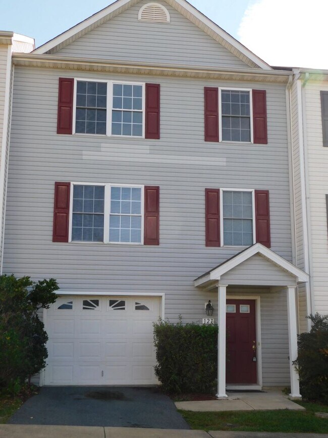 127 Lighthouse Ln in Winchester, VA - Building Photo - Building Photo