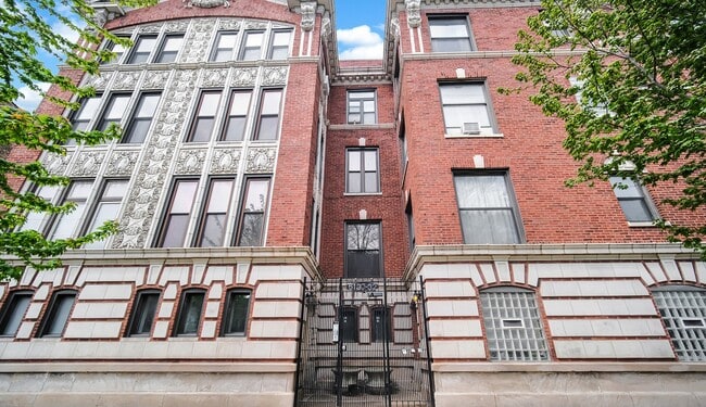 property at 5132 S Drexel Ave