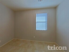 41038 W Portis Dr, Unit 8 in Maricopa, AZ - Building Photo - Building Photo