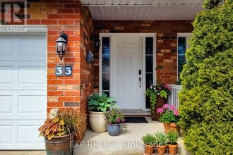 20 McConkey Crescent in Brantford, ON - Building Photo - Building Photo