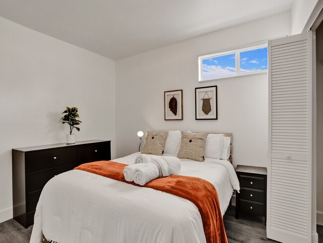 property at 725 NE 7th St