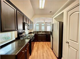 2007 Timberline Ct in Brenham, TX - Building Photo
