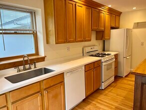 46 Auburndale Ave in Newton, MA - Building Photo - Building Photo