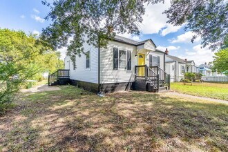 1804 St Claire Ln in Richmond, VA - Building Photo - Building Photo