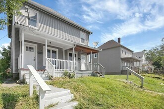 490 E Morrill Ave in Columbus, OH - Building Photo - Building Photo