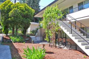 Lynn Mar Apartments in Seattle, WA - Building Photo - Building Photo