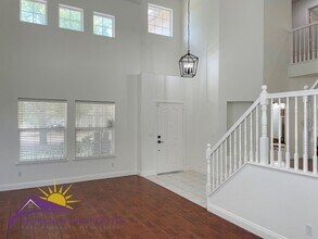 8381 Cantwell Dr in Elk Grove, CA - Building Photo - Building Photo