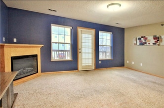 2150 NE 18th St in Grimes, IA - Building Photo - Building Photo