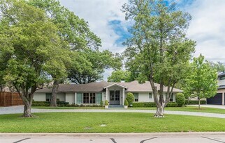 5933 Williamstown Rd in Dallas, TX - Building Photo