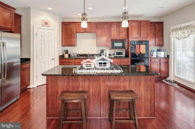 338 Quarterdeck Alley in Annapolis, MD - Building Photo - Building Photo