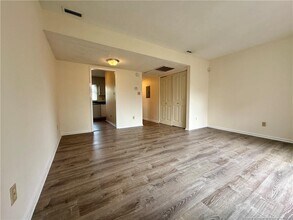 421 Kirkcaldy Ct in Fayetteville, NC - Building Photo - Building Photo