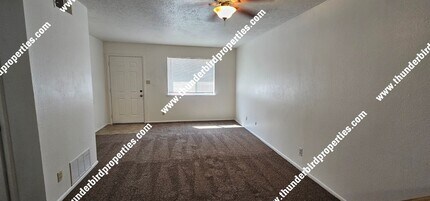 1117 Louisiana Blvd SE in Albuquerque, NM - Building Photo - Building Photo