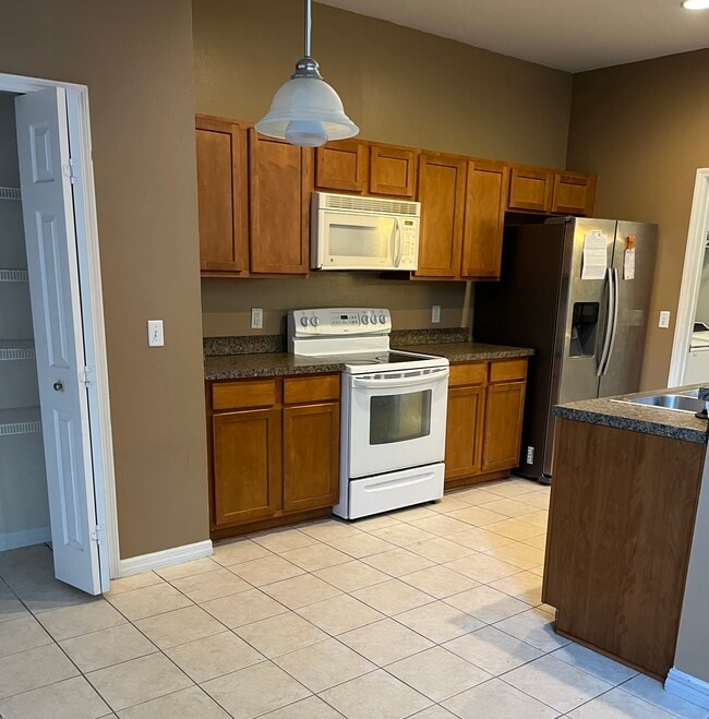 10043 Moorshire Cir in Orlando, FL - Building Photo - Building Photo