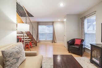 3214 Clawson Rd in Austin, TX - Building Photo - Building Photo