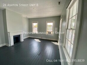 26 Ashton St in Charleston, SC - Building Photo - Building Photo