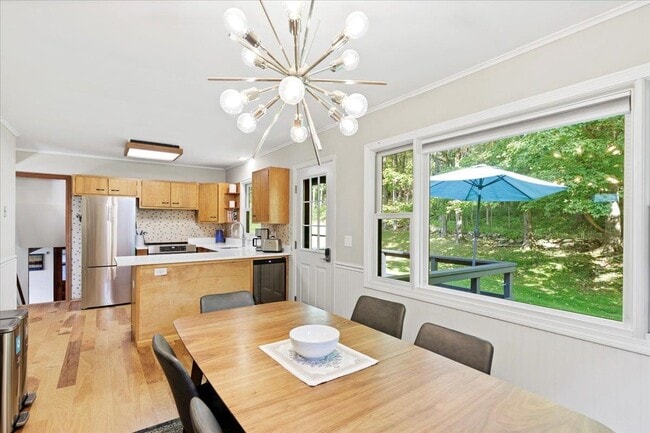 property at 275 Hillvale Rd