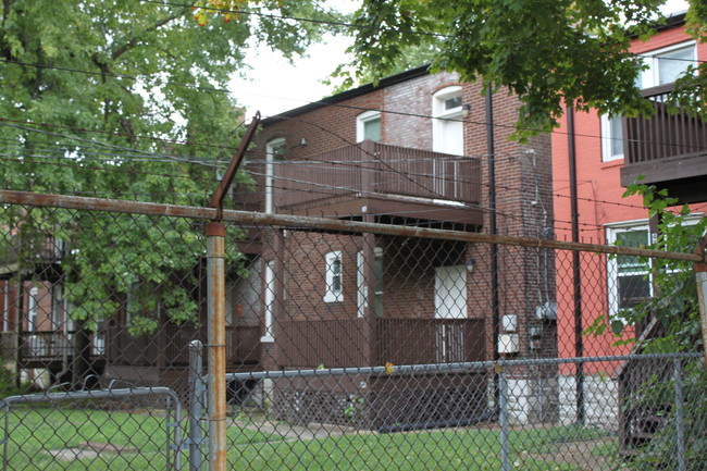 4205-4209 Laclede Ave in St. Louis, MO - Foto de edificio - Building Photo