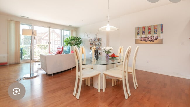 property at 1522 N Prospect Ave