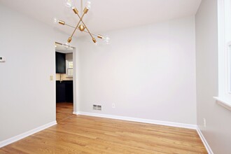 211 Greentree Park in Charlottesville, VA - Building Photo - Building Photo