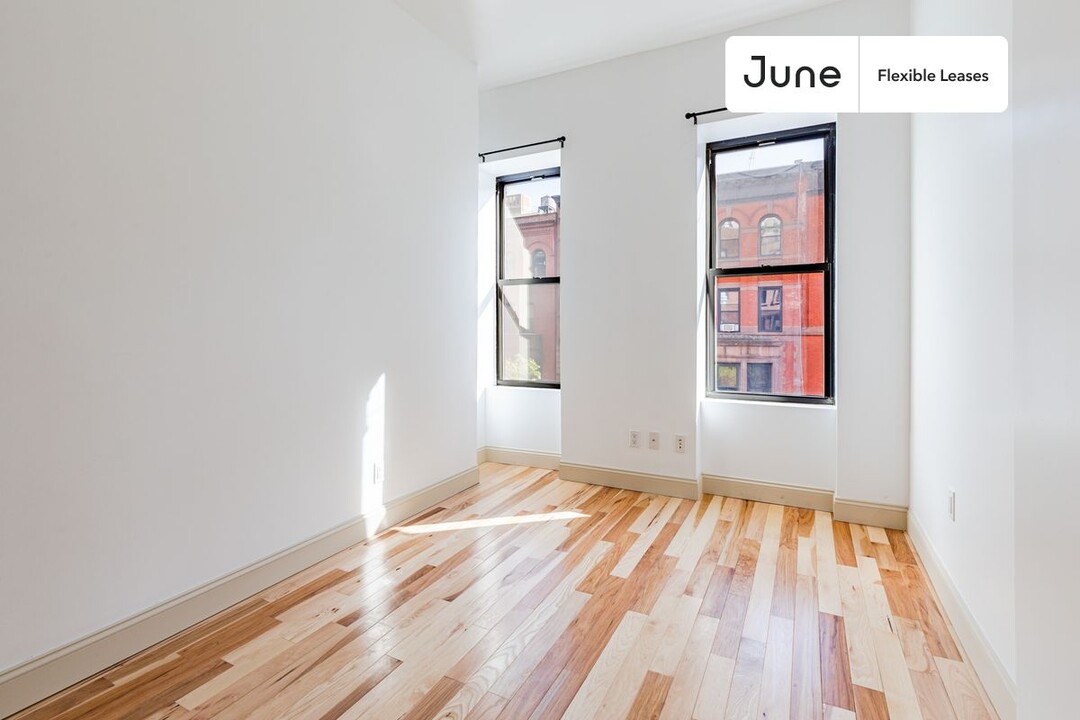 47 W 71st St, Unit 4F in New York, NY - Building Photo