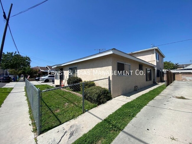 property at 193 E 50th St