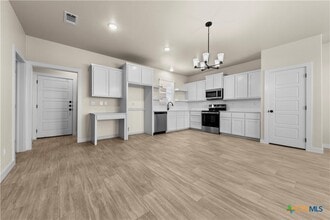 4627 Kings Xing Blvd in Temple, TX - Building Photo - Building Photo