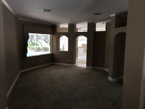 8 Chinier St in Palm Coast, FL - Building Photo - Building Photo