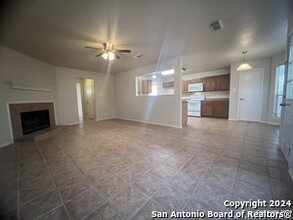 837 Dimrock in Schertz, TX - Building Photo - Building Photo