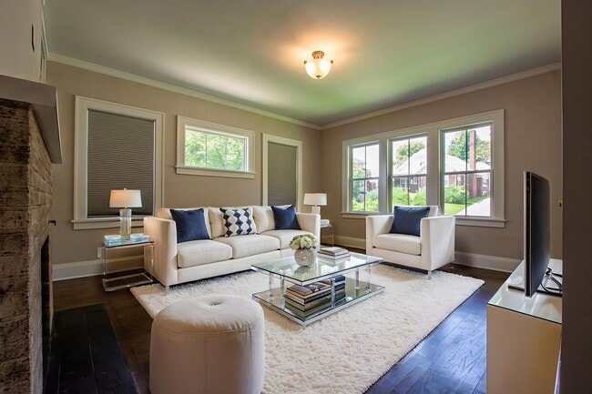 property at 311 N 36th Ave