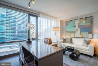 1800 N Lynn St in Arlington, VA - Building Photo - Building Photo