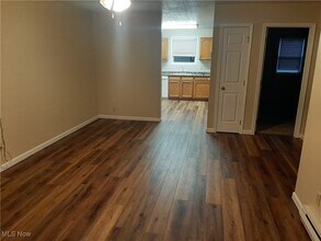 726 Luke SW Dr in Strasburg, OH - Building Photo - Building Photo