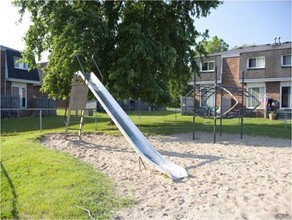 Riverside Manor Townhouses in Swartz Creek, MI - Building Photo - Building Photo