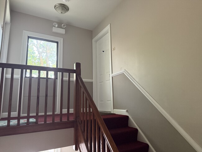 1600 W Jarvis Ave in Chicago, IL - Building Photo - Building Photo