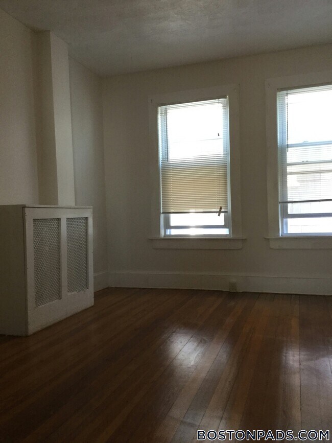 6 Bowdoin Park in Boston, MA - Building Photo - Building Photo