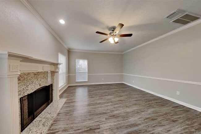 16423 Concord Falls Ln in Sugar Land, TX - Building Photo - Building Photo
