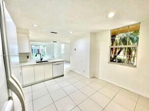 1413 Veracruz Ln in Weston, FL - Building Photo - Building Photo