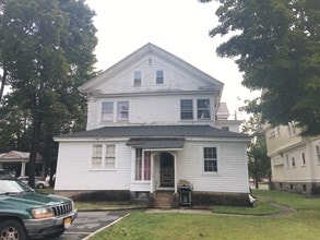 190 Ridge St in Glens Falls, NY - Building Photo - Building Photo