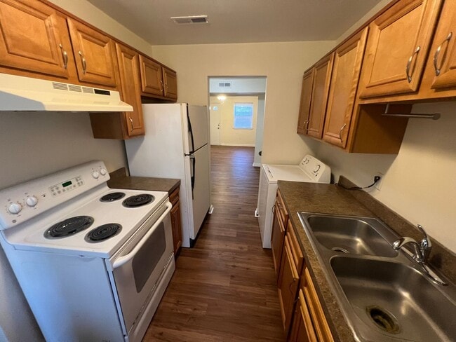 936 Maryland Ave in Virginia Beach, VA - Building Photo - Building Photo