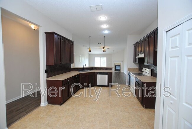 116 Prince Phillip Dr in St. Augustine, FL - Building Photo - Building Photo