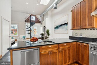 1704 19th St NW in Washington, DC - Building Photo - Building Photo