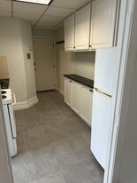 60 Walden St, Unit #2 Apartamentos