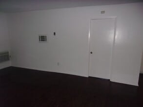 Grand in Corona, CA - Building Photo - Building Photo