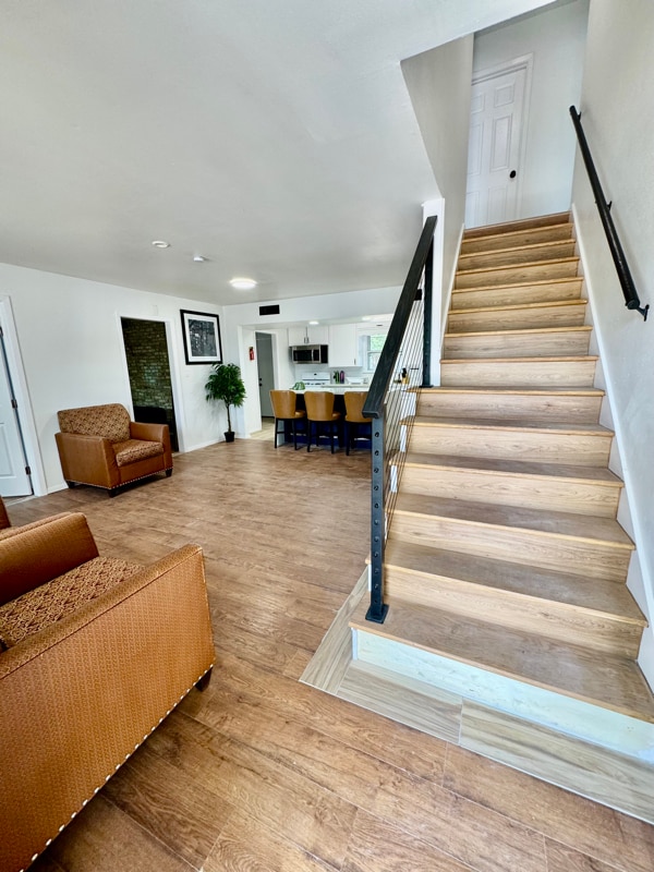 property at 6922 Bryn Mawr Dr